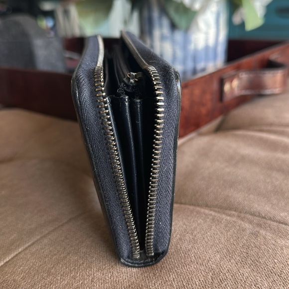 Gucci Guccissima Navy Wallet - Picture 5 of 7